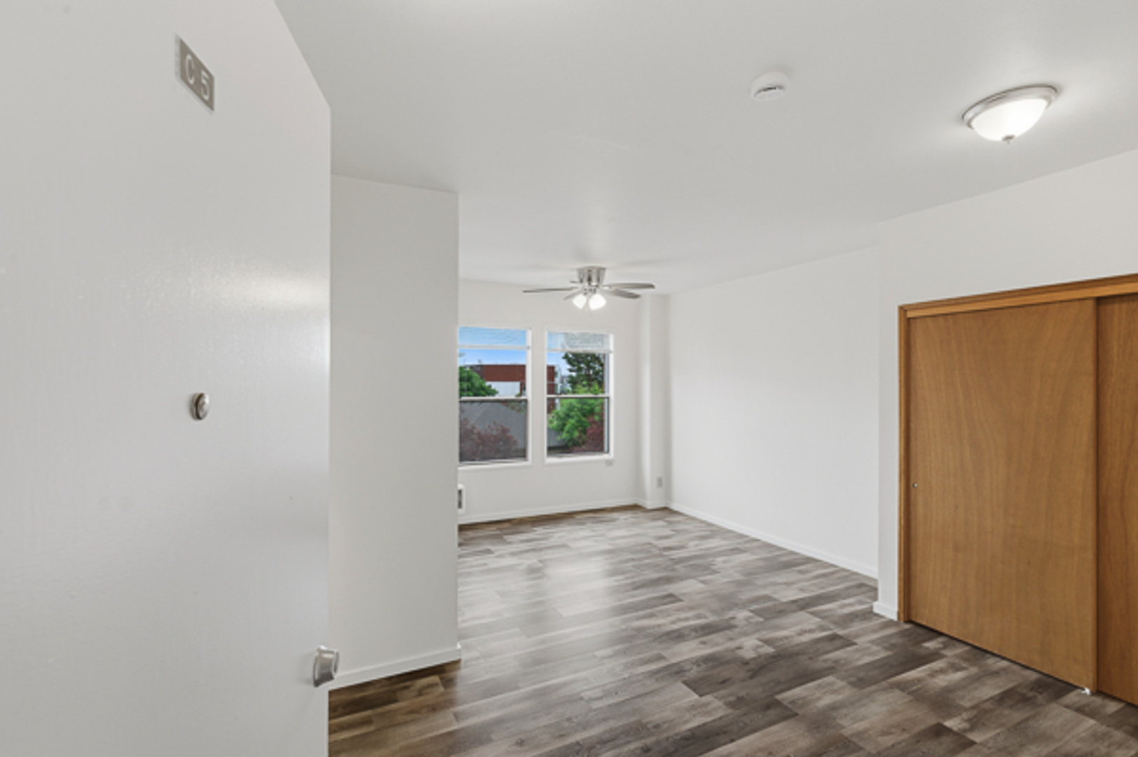 Seattle Apartment: 151 11th Ave
