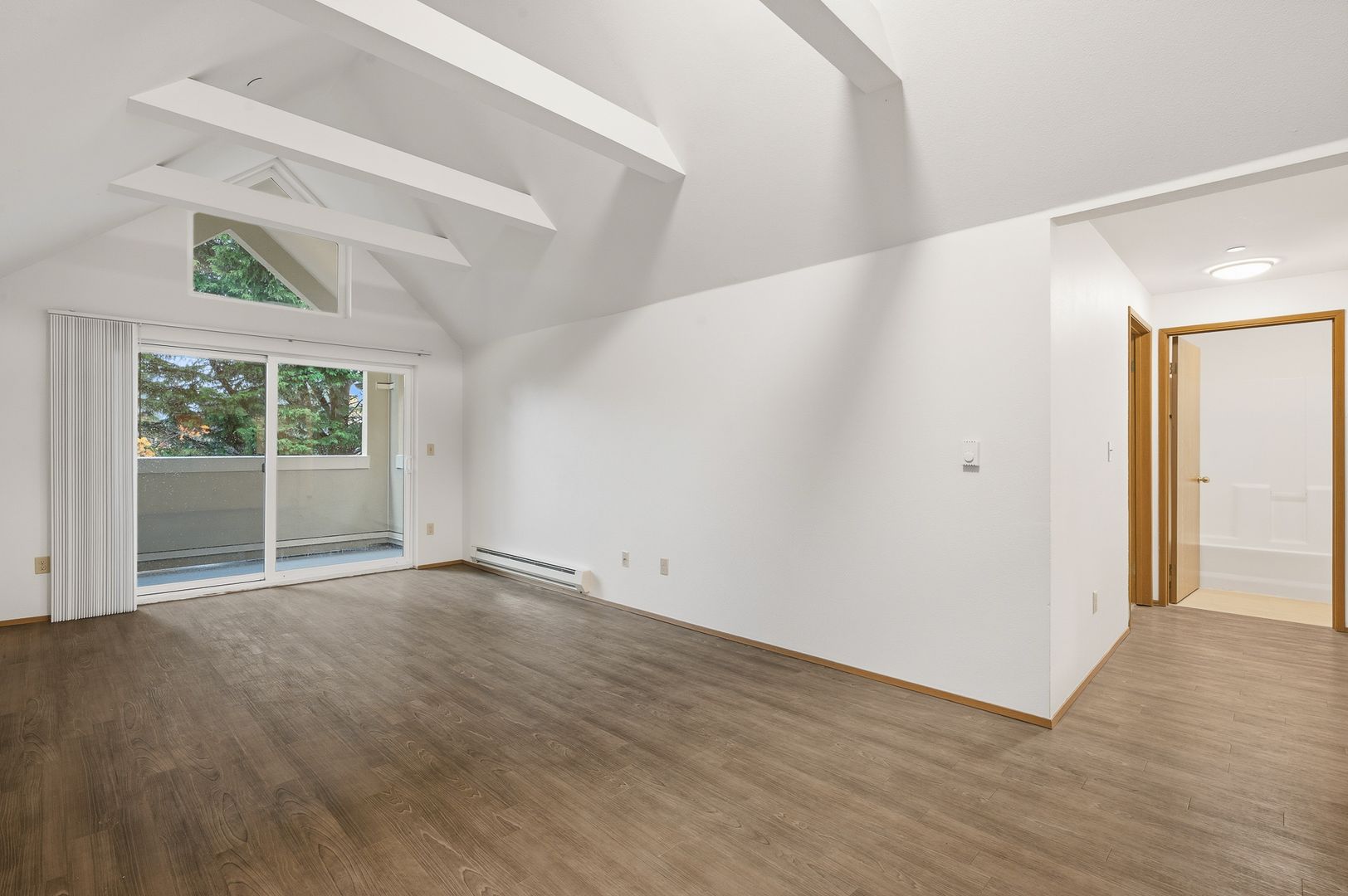 Seattle Apartment: 12250 Greenwood Ave N