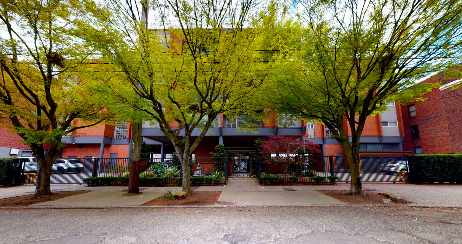 Seattle Apartment: 119 Harvard Ave E