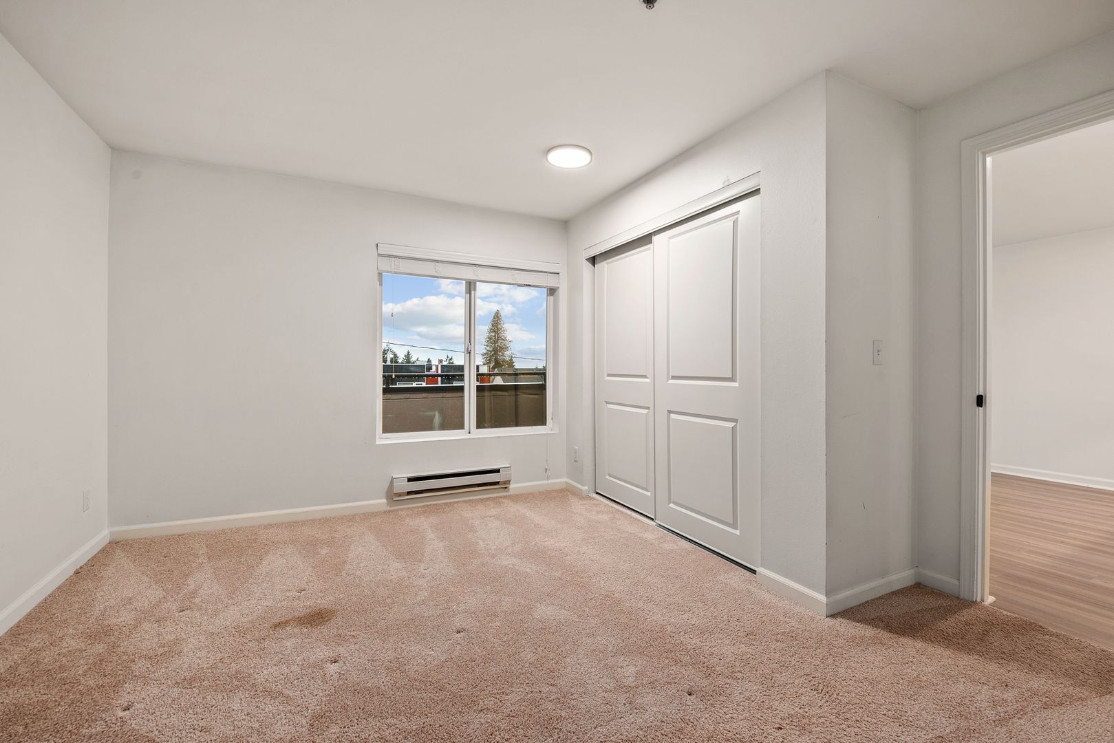 11222 Greenwood Ave N 2208, Seattle, WA 98133