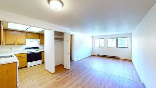 Spacious 2-Bedroom at Seattle North Apartments with In-Unit Washer/Dryer & Pet-Friendly Living in North Seattle - Tour now! – photo 1