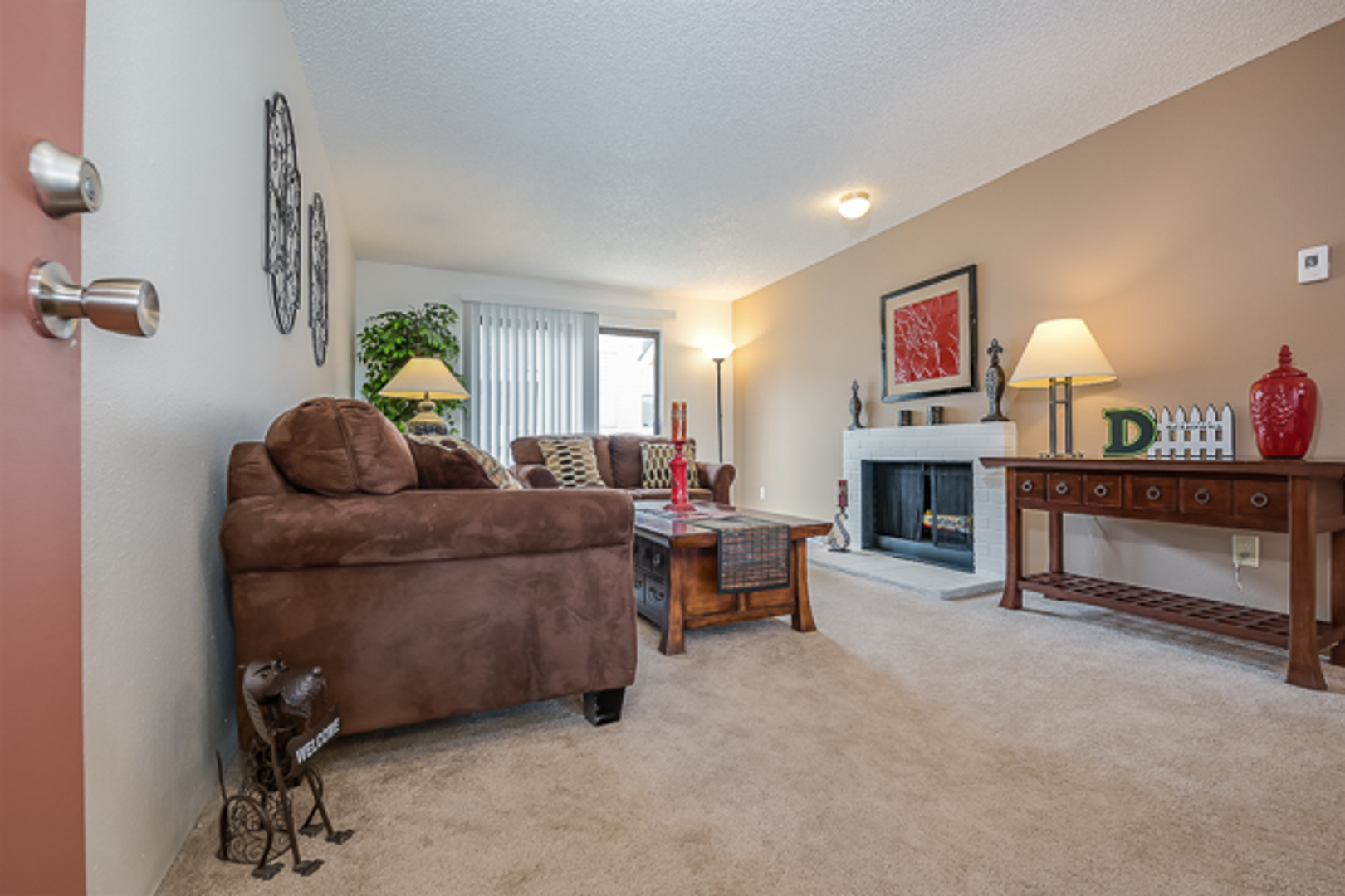 Everett Apartment: 702 W Casino Rd