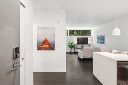 Spacious 2 Bedroom at Flow Eastlake with In Unit Washer and Dryer and Rooftop Lake Union Views - Tour now! – photo 1