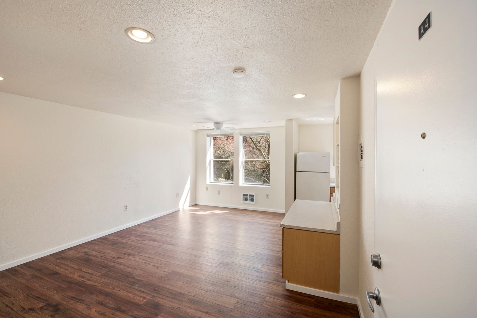 Seattle Apartment: 151 11th Ave
