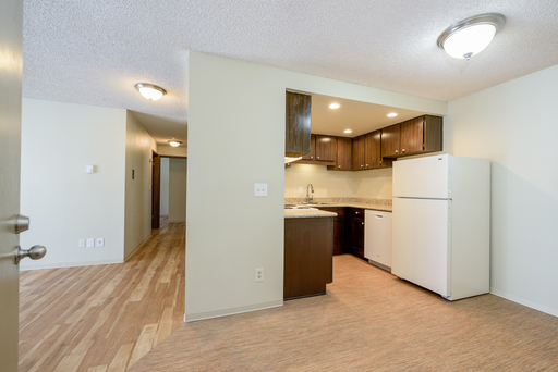 Enjoy 2 Weeks FREE! Modern 2-Bedroom with Natural Light, Private Patio & Style - Schedule a tour now! – photo 1