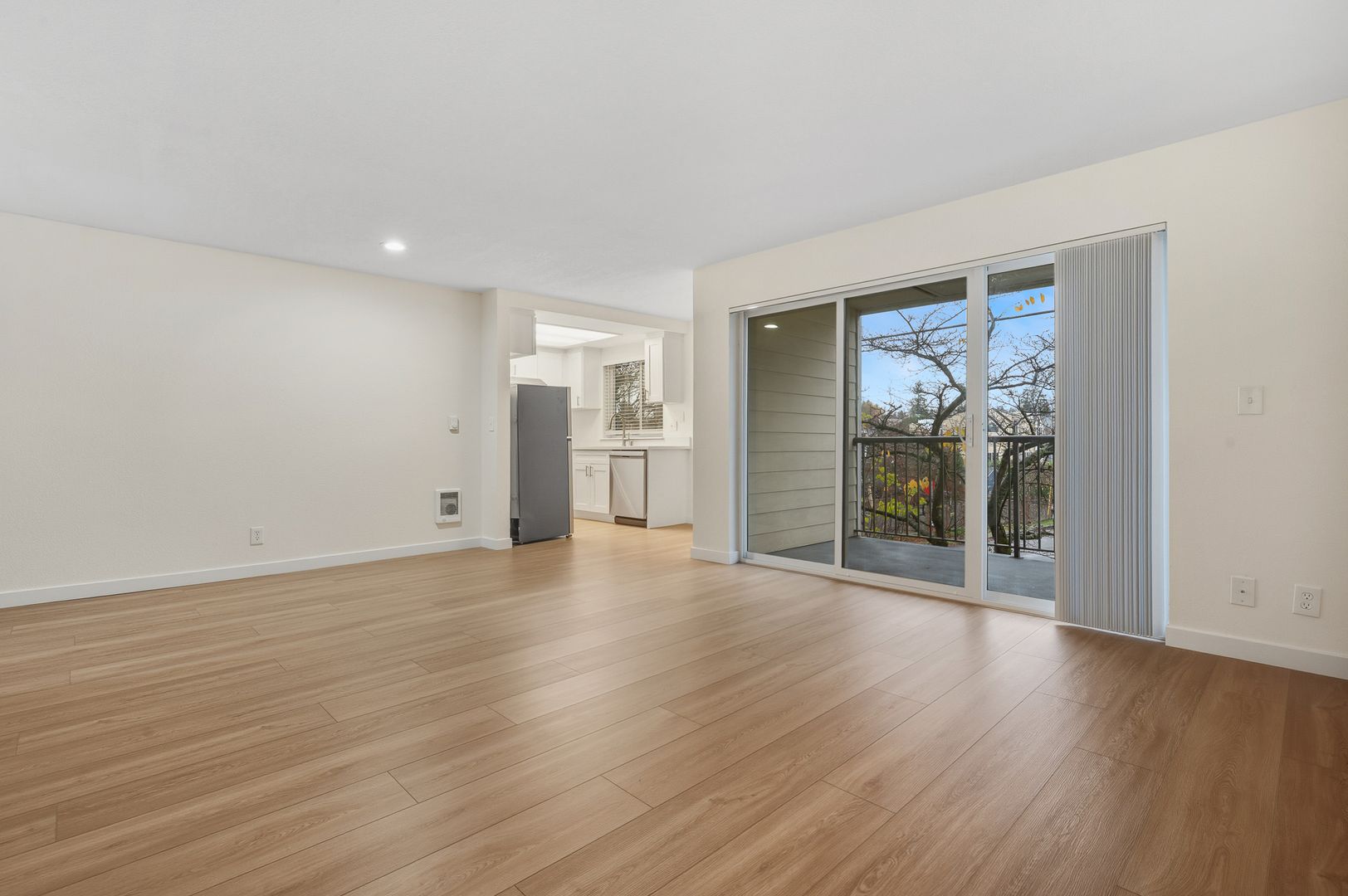 Seattle Apartment: 8620 3rd Ave NW