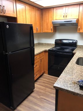 Modern 2-Bedroom at Newland Apartments with In-Unit Washer/Dryer, Pet-Friendly Living & Prime Greenwood Location - Tour now! – photo 1