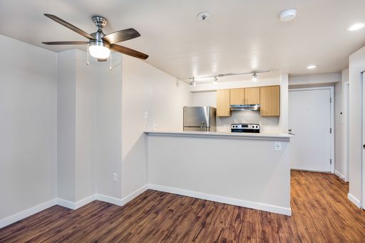 ONE MONTH FREE on Stylish 1 Bedroom Home with Modern Finishes and Full Size Washer and Dryer - Tour now! – photo 1