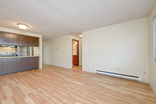 Enjoy 2 Weeks of Free Rent! Comfort, Convenience, and Charm – Your 1-Bedroom in the U-District - Tour now! – photo 1