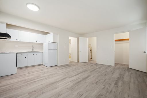 Exclusive Offer: 1 Month FREE Rent! Spacious Studio at Lee Ann Apartments blends timeless style with modern comfort - Tour now! – photo 1