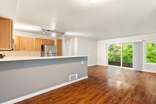 88 102nd Avenue NE #403, Bellevue, WA 98004