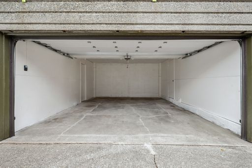 2333 NE 55th St., Seattle, WA 98105