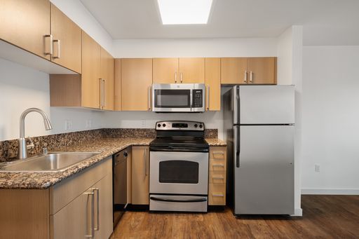 Bright and Spacious Studio with Stainless Steel Appliances and Walk-In Closet at Tempo - Tour now! – photo 1