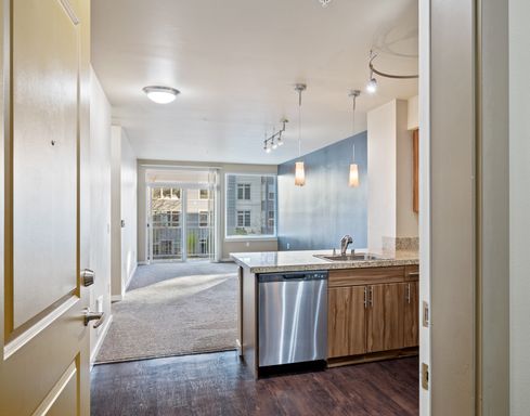 2 MONTHS FREE ON 15 MONTHS LEASE!! Top Floor Luxury 1-Bedroom 1-Bathroom with Private Balcony in the heart of Capitol Hill – photo 1
