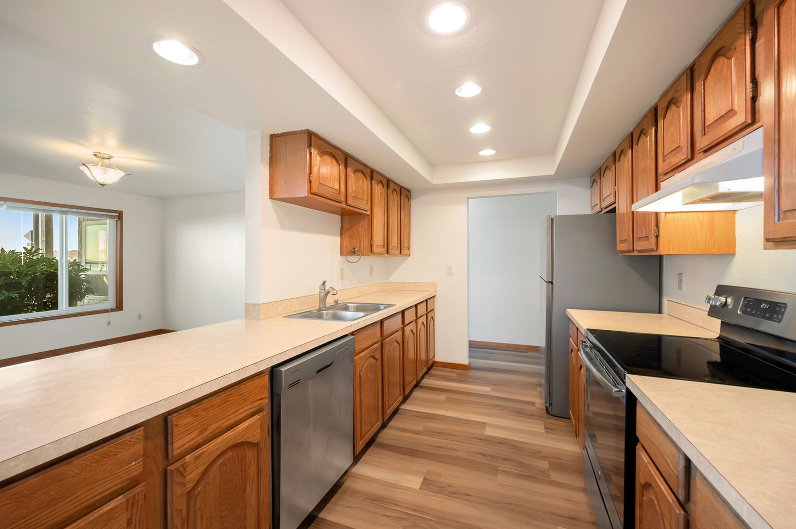 Seattle Apartment: 2440 Alki Ave SW