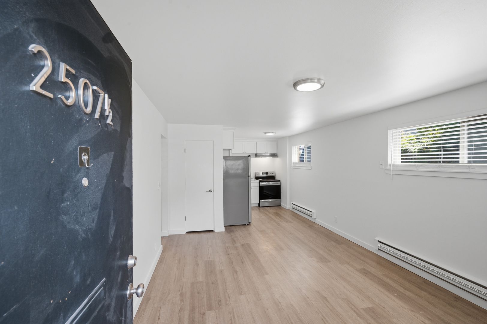 Seattle Apartment: 2501 NW 85th St