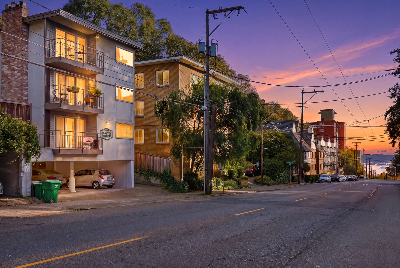 Seattle Apartment: 1408 Queen Anne Ave N