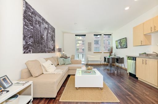 Capitol Hill Studio with In Unit Laundry and a Vibrant Dining Scene Nearby - Tour now! – photo 1