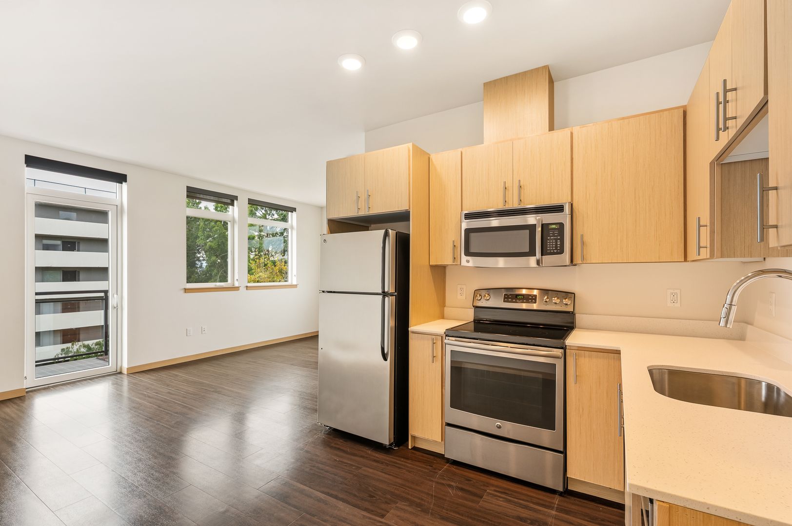 Seattle Apartment: 500 Belmont Ave. E