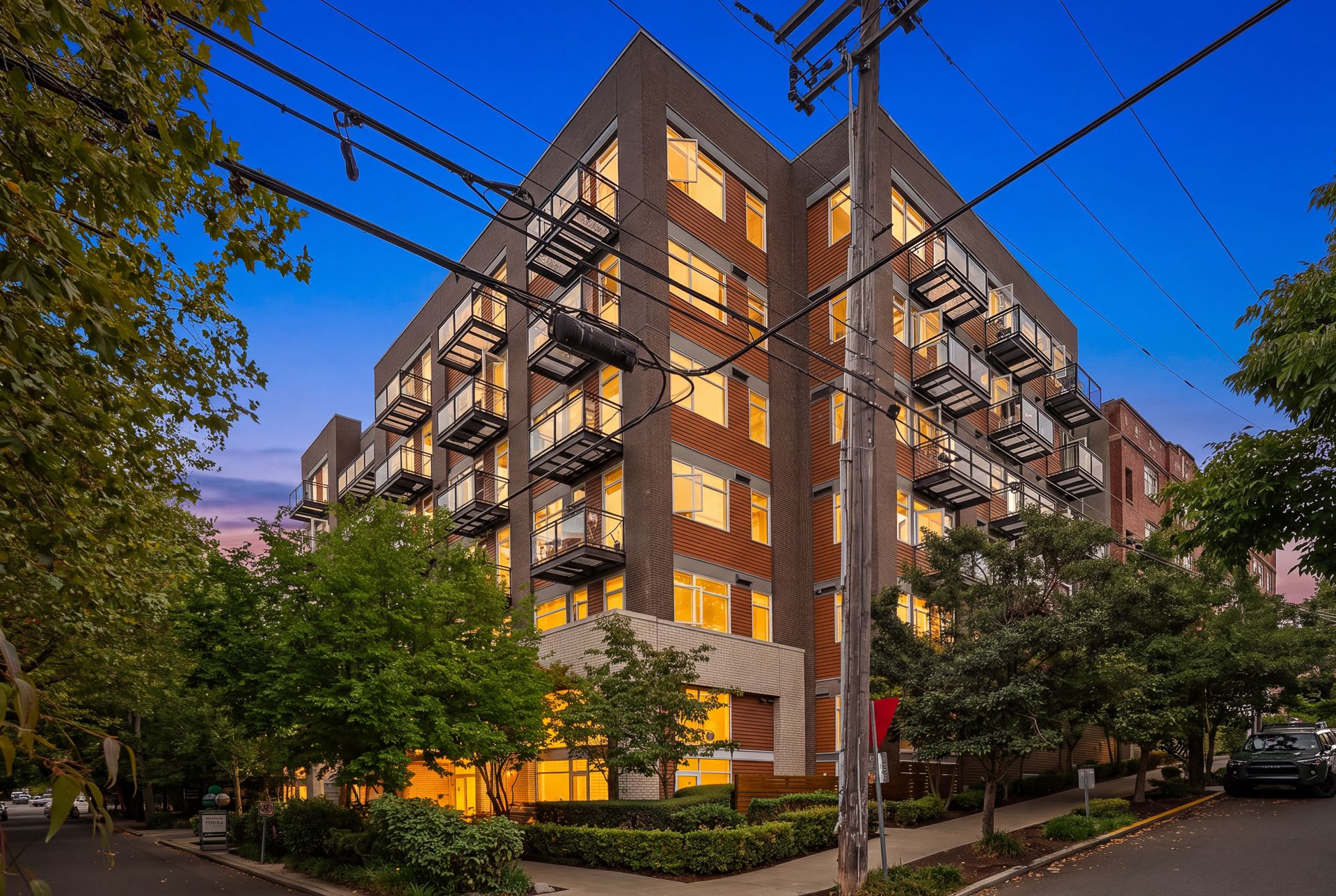 Seattle Apartment: 500 Belmont Ave. E