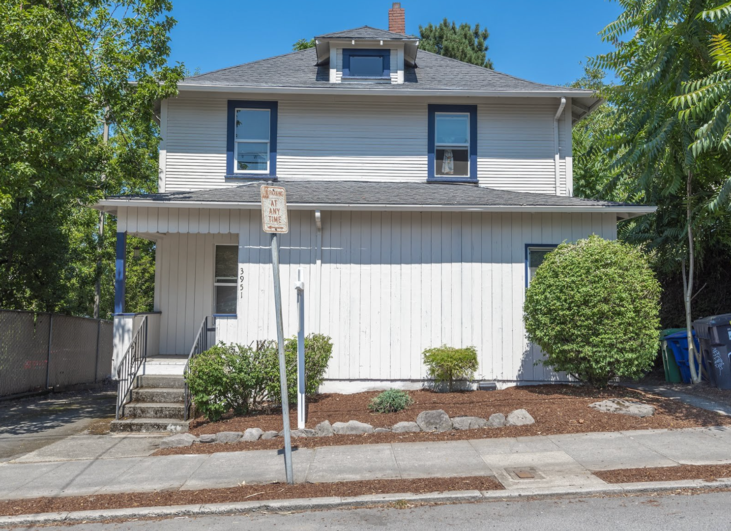 Portland Apartment: 3951 SE Holgate Blvd