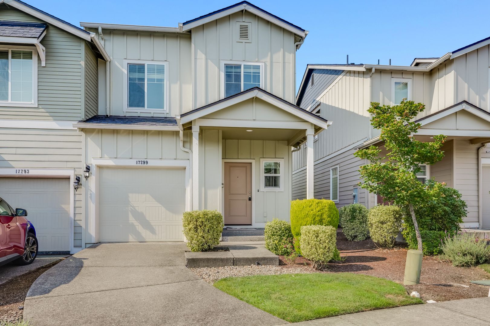 Damascus House: 17299 SE Elias Court