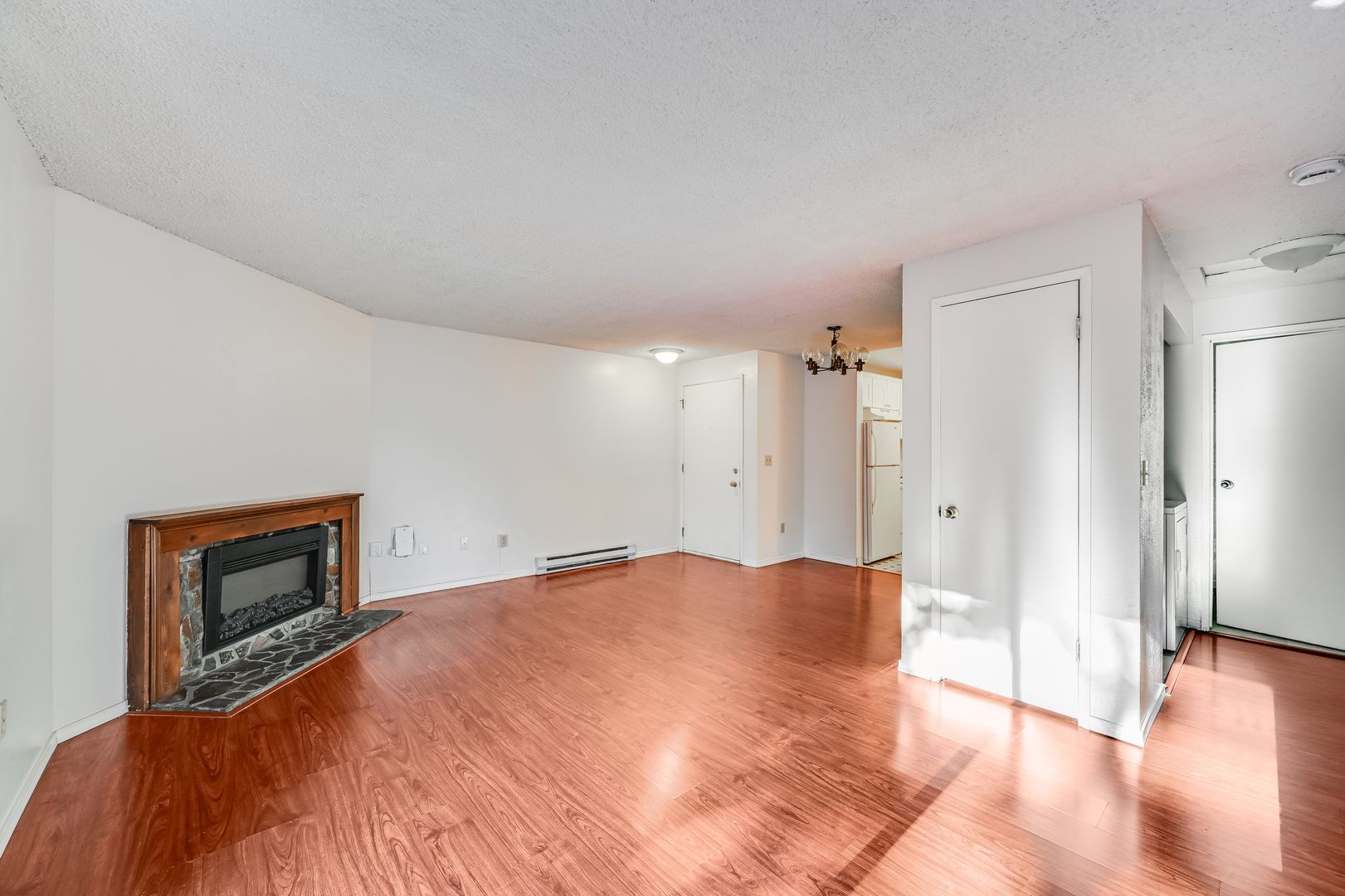 Beaverton Apartment: 9785 SW Lookout Terrace