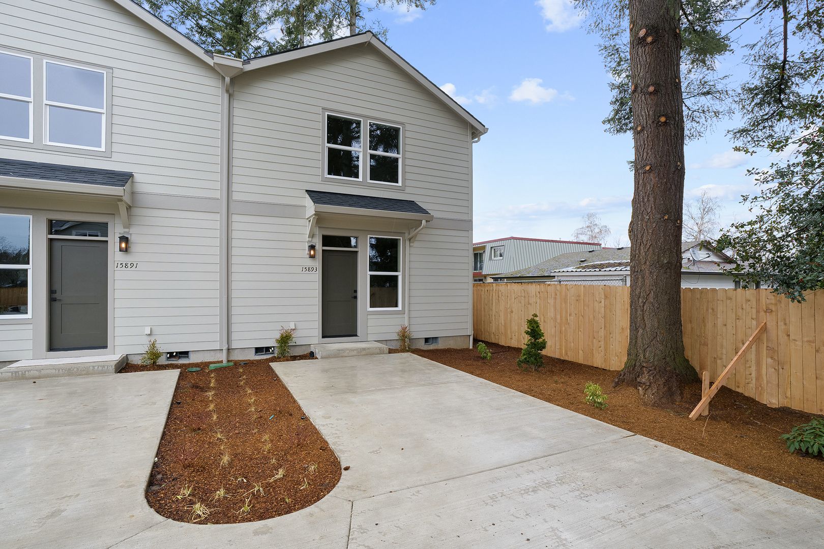Portland Townhome: 15893 SE Washington Ct.