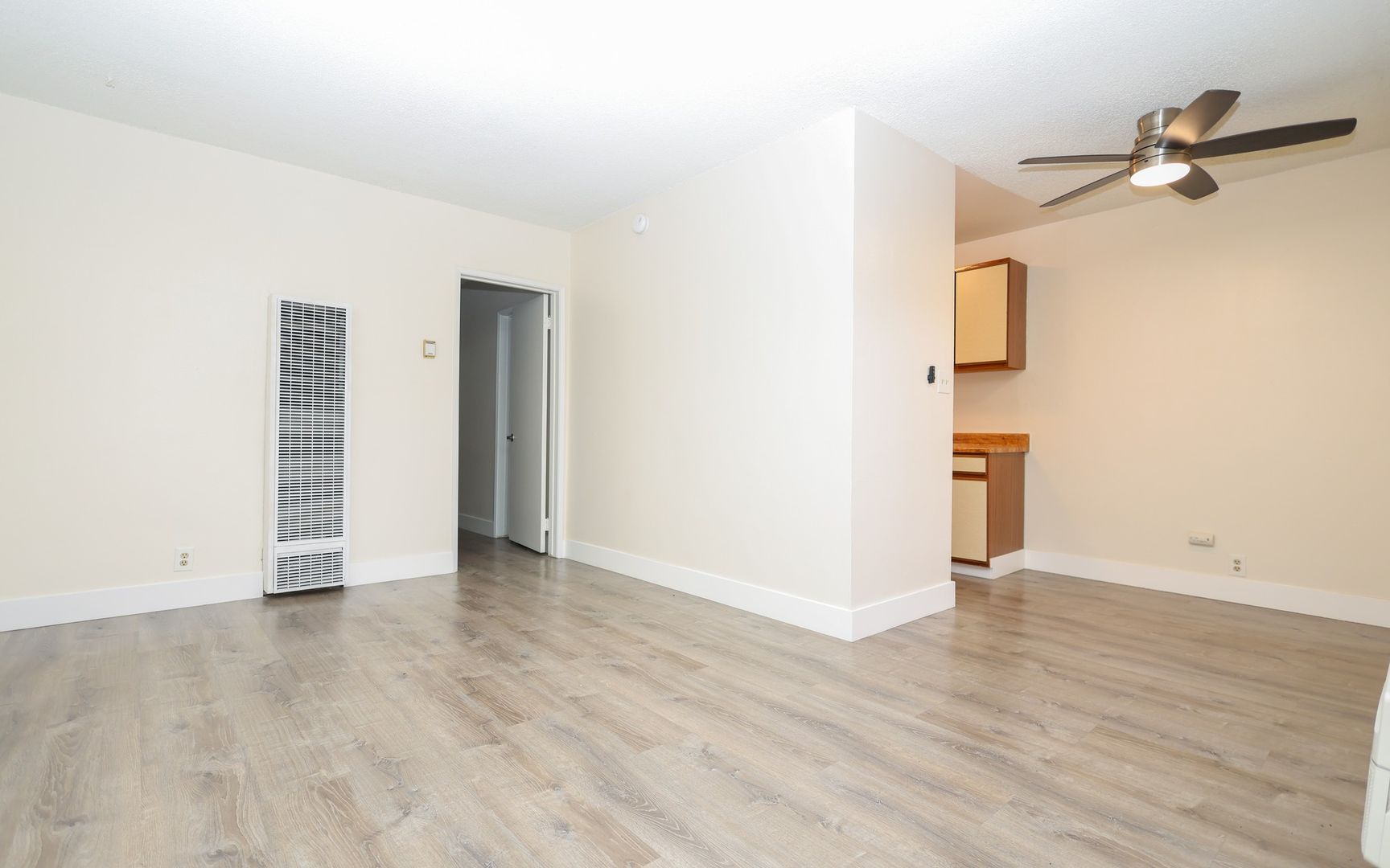 Fullerton Apartment: 146 S. Princeton Avenue