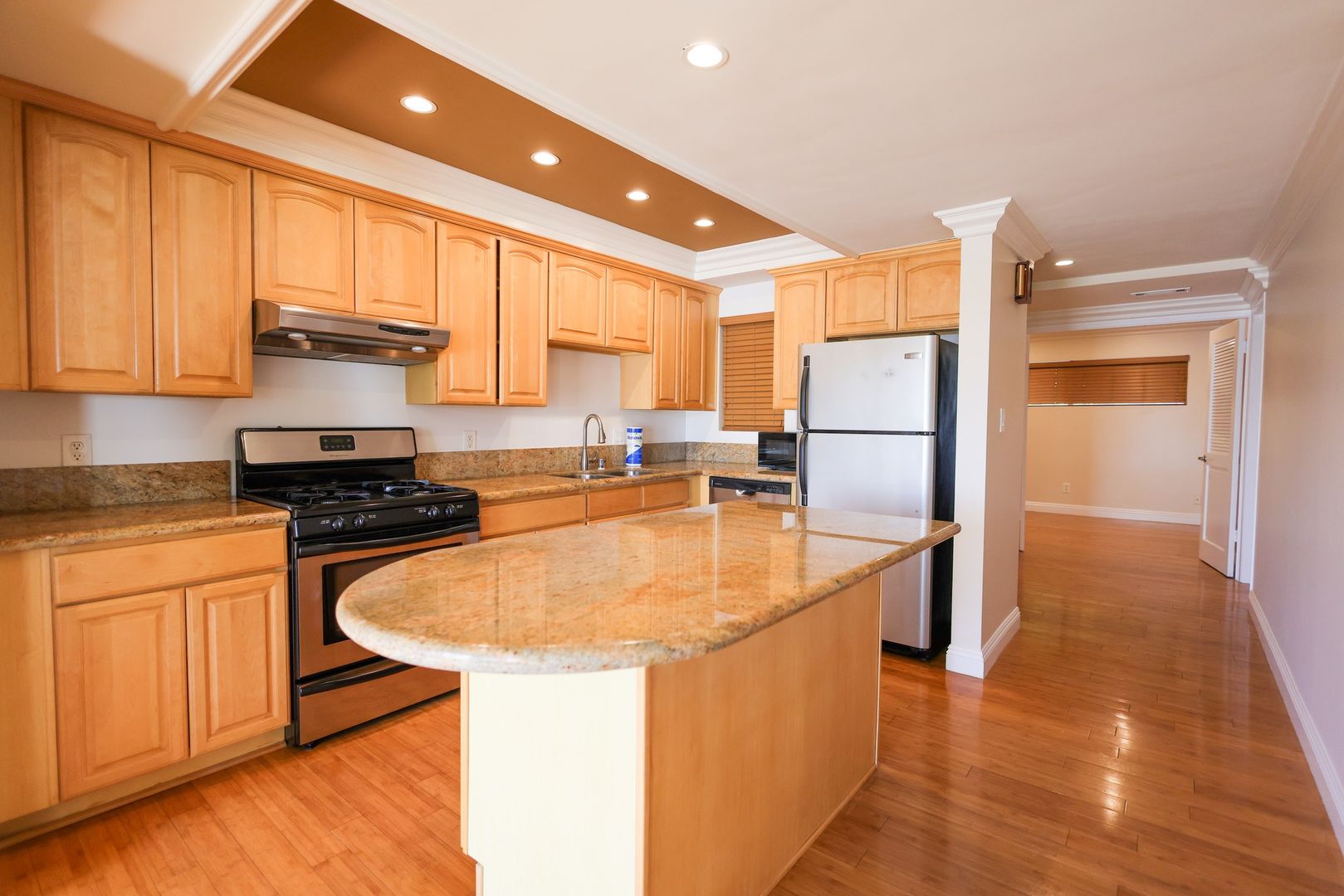 Laguna Beach Apartment: 100 Cliff Drive