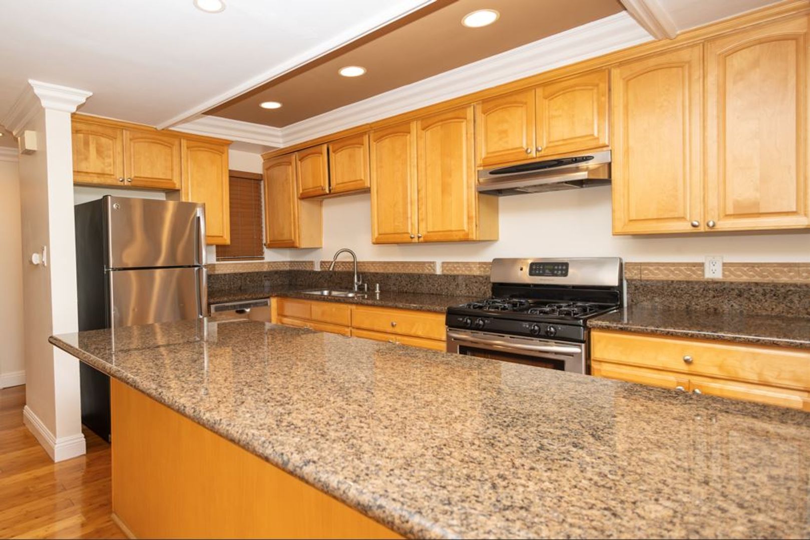 Laguna Beach Apartment: 100 Cliff Drive