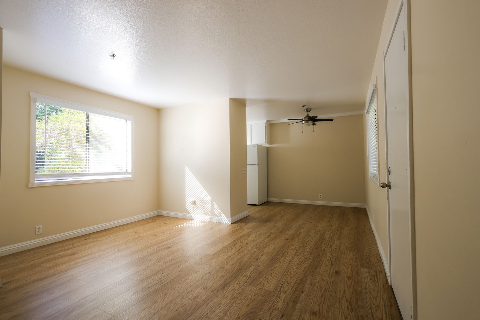 San Clemente Apartment: 248 Avenida Palizada