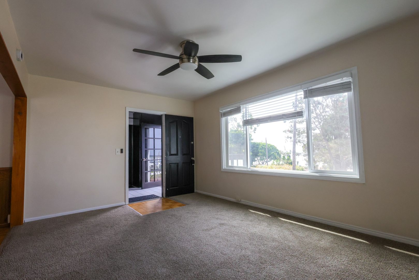 Laguna Beach Apartment: 270 Cliff Drive