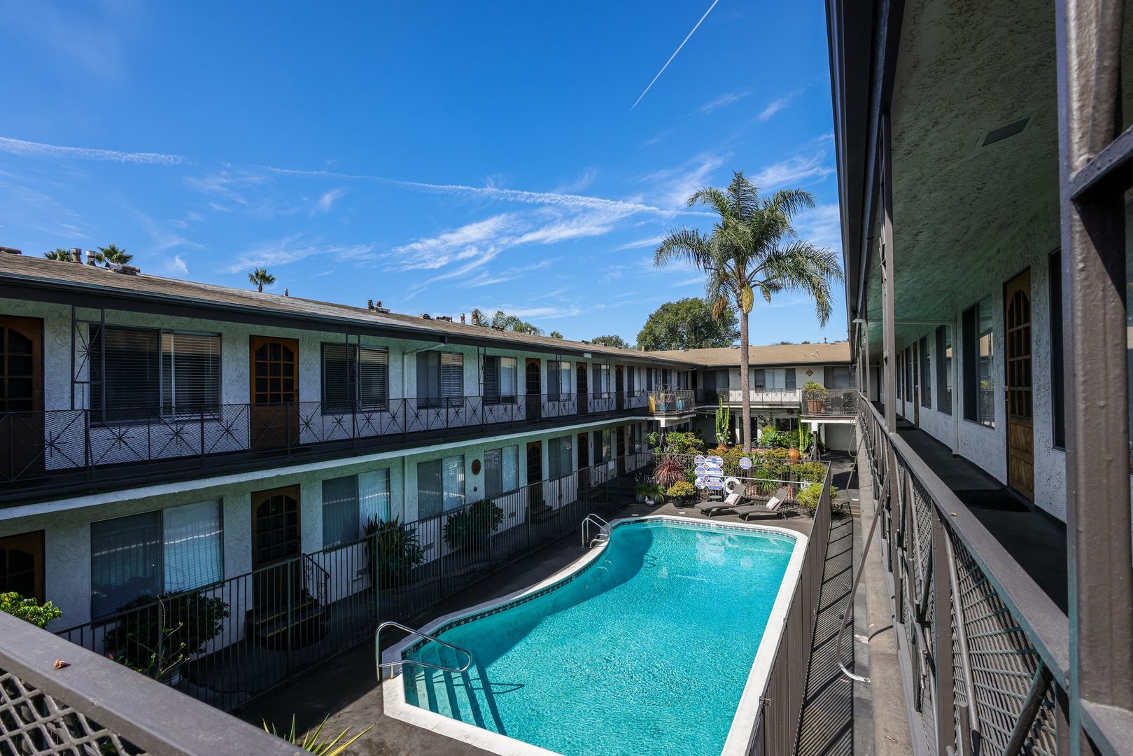 Costa Mesa Apartment: 2115 Placentia Ave