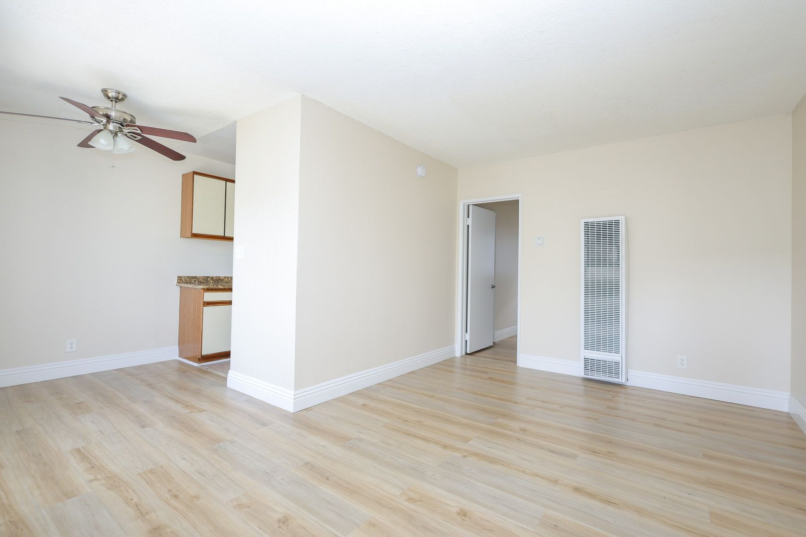 Fullerton Apartment: 142 S. Princeton Avenue