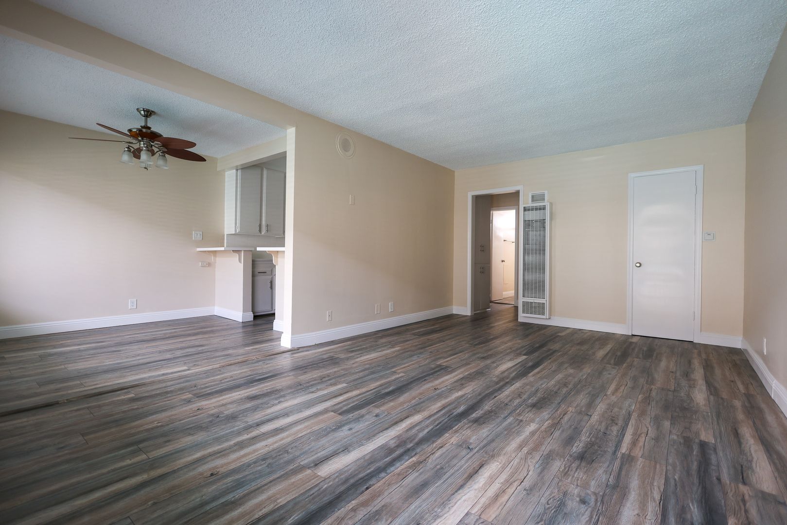 Costa Mesa Apartment: 2115 Placentia Ave