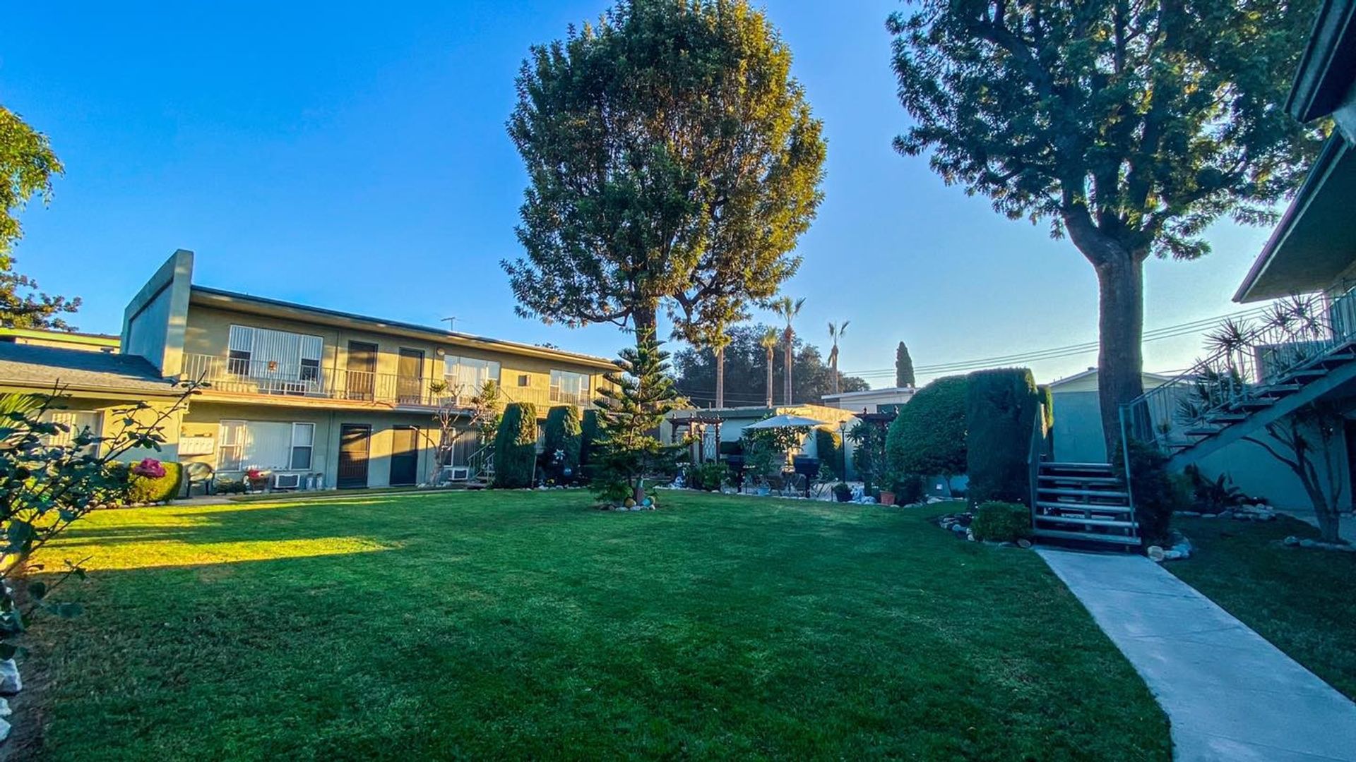 Fullerton Apartment: 142 S. Princeton Avenue
