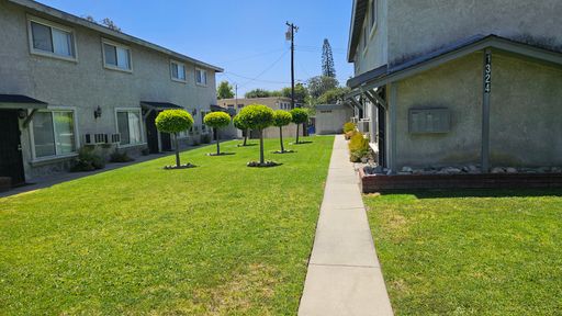 UPLAND - SPACIOUS 2BED/ 1.5BATH UNIT. TOWNHOME – photo 1