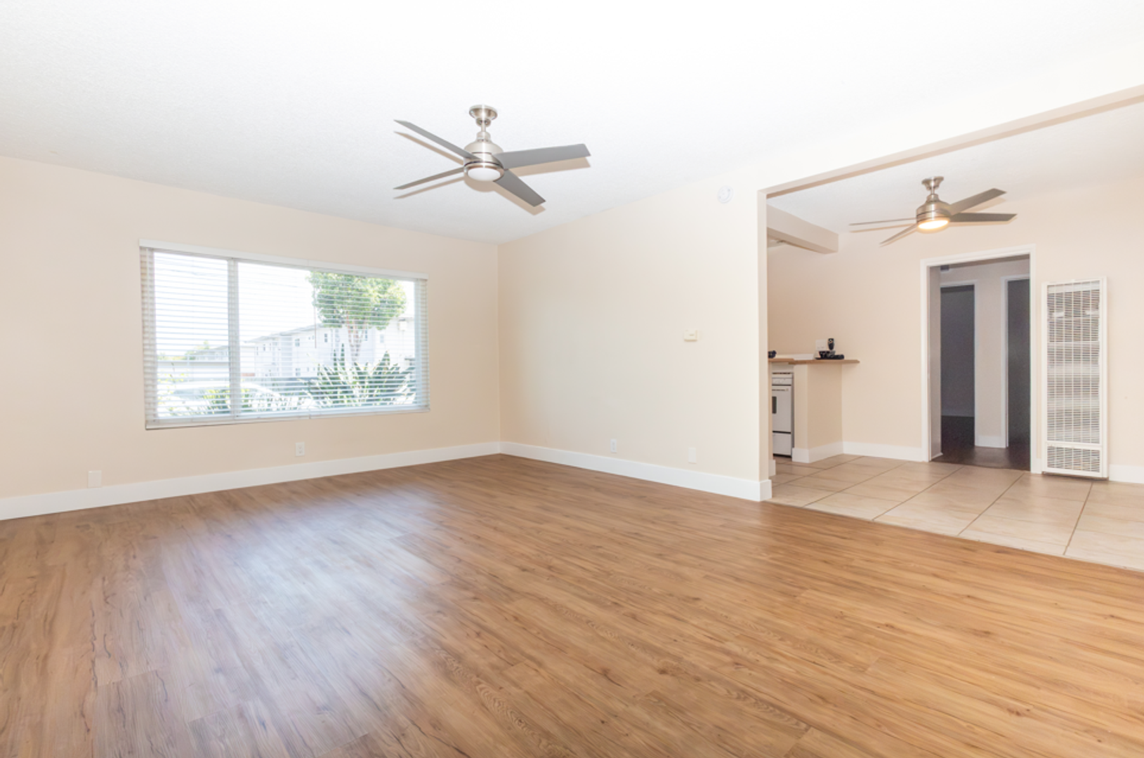 Costa Mesa Apartment: 2115 Placentia Ave