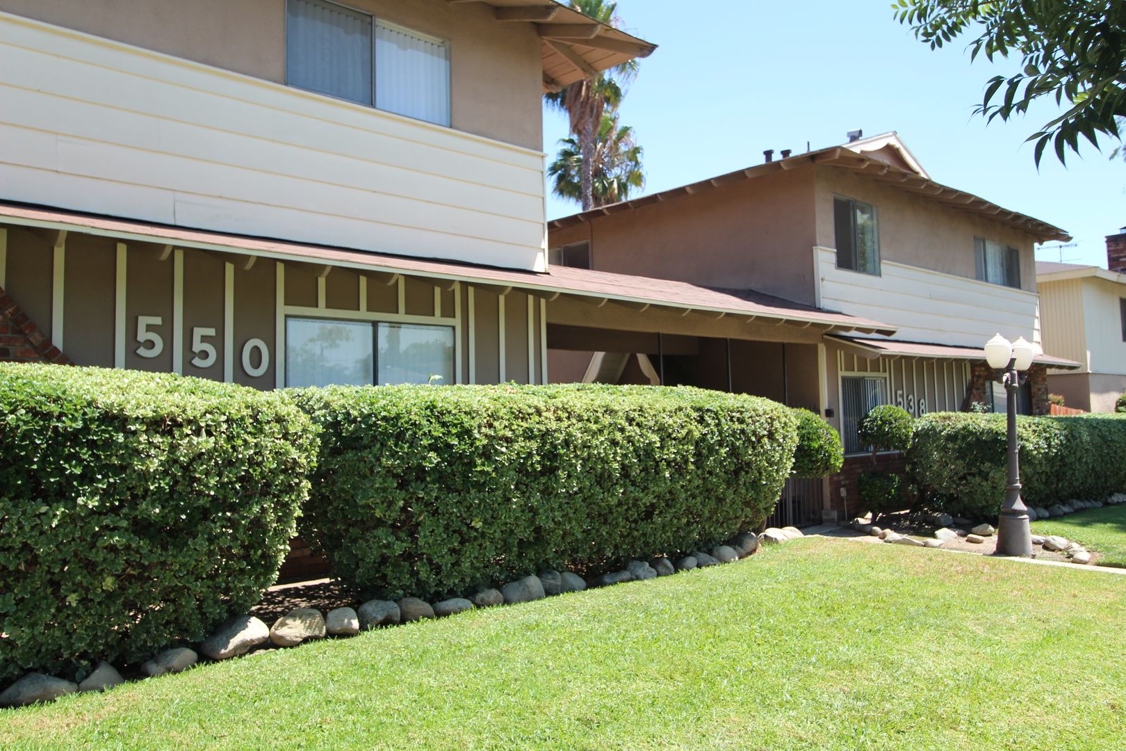 Upland Apartment: 538,550,562 Silverwood Avenue
