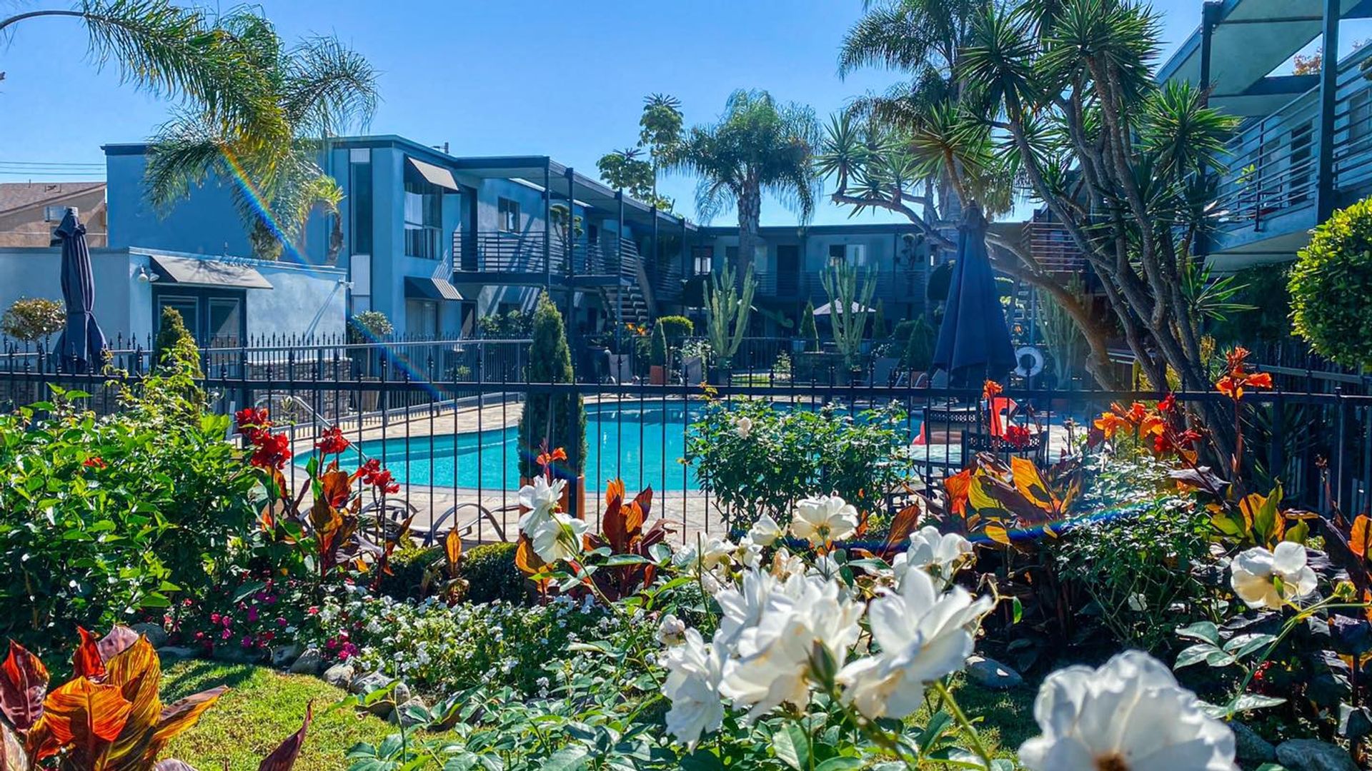 Costa Mesa Apartment: 931 West 19th Street