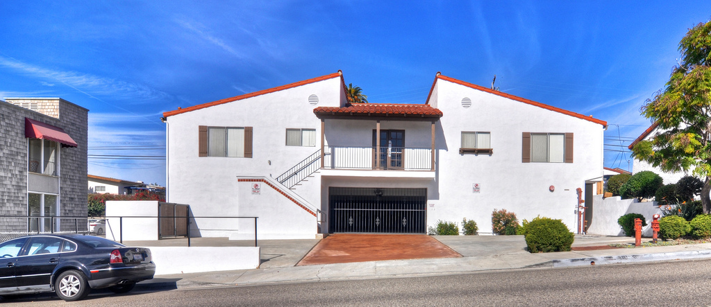 San Clemente Apartment: 147 Avenida Serra