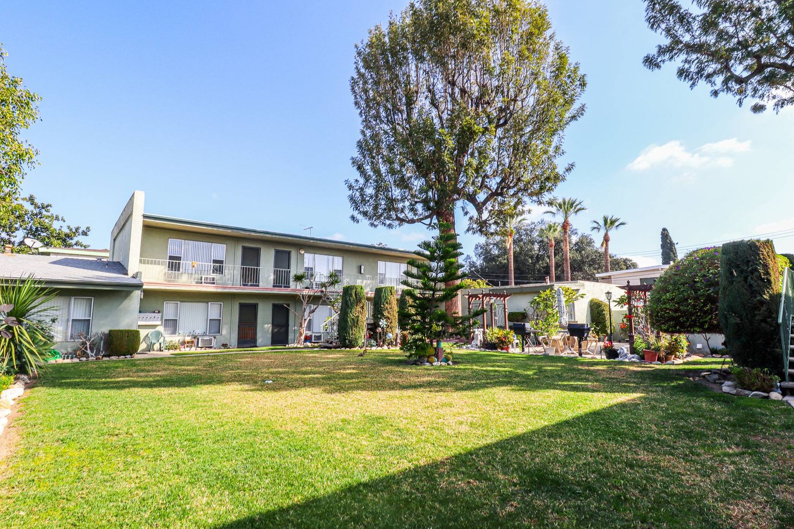 Fullerton Apartment: 142 S. Princeton Avenue