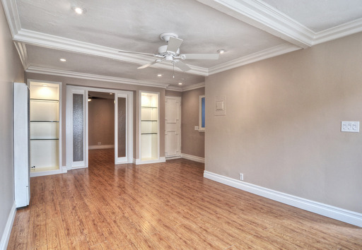 UPSTAIRS OCEANFRONT BEAUTIFULLY FULLY REMODELED ONE BEDROOM IN HISTORIC LAGUNA VILLAS BUILDING