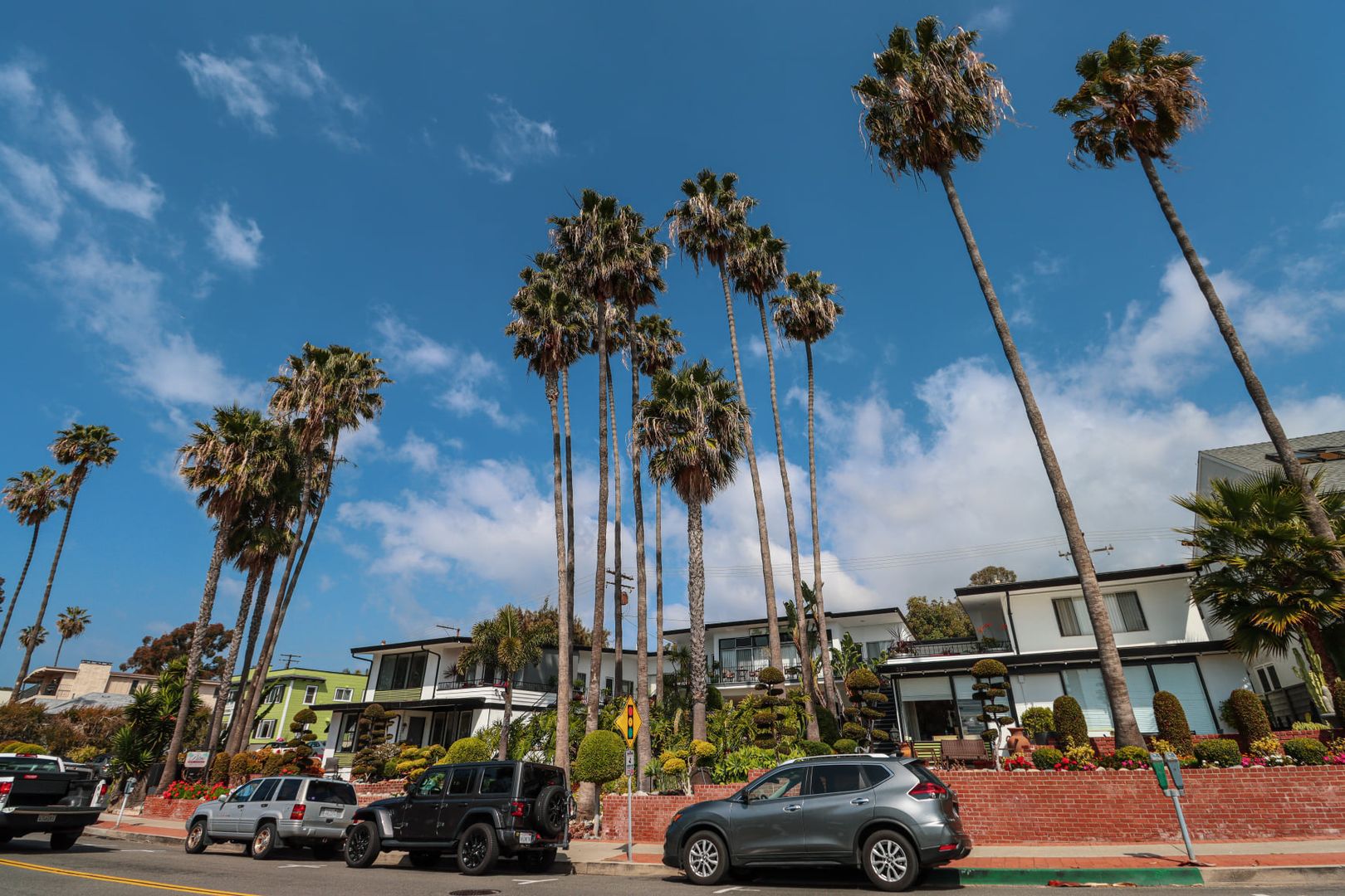 Laguna Beach Apartment: 250 Cliff Drive
