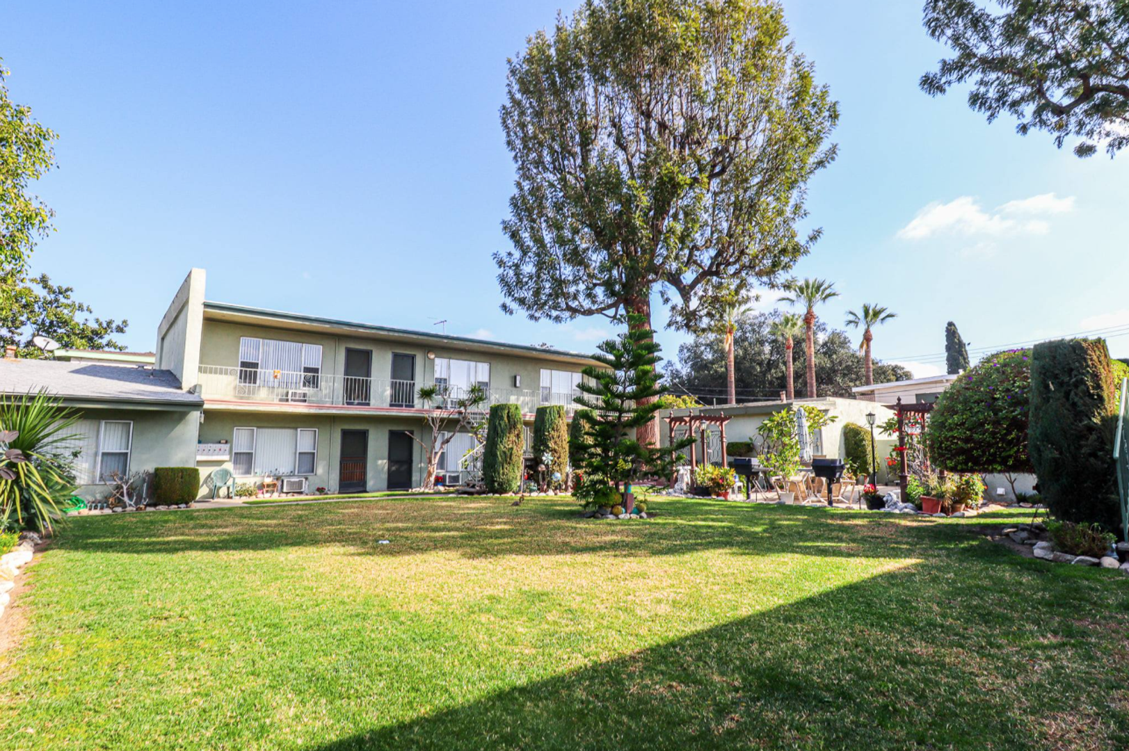 Fullerton Apartment: 146 S. Princeton Avenue