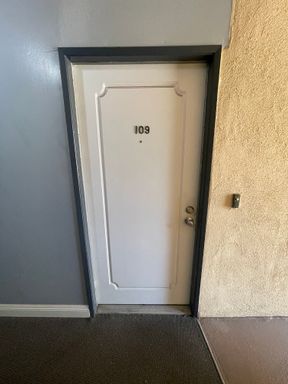 718 N. Monterey Street, 109 – photo 1
