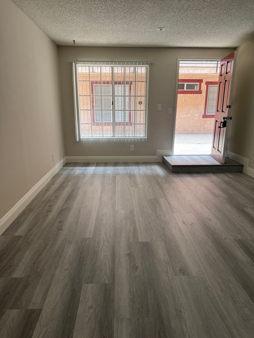 San Gabriel Apartment: 328 East Broadway