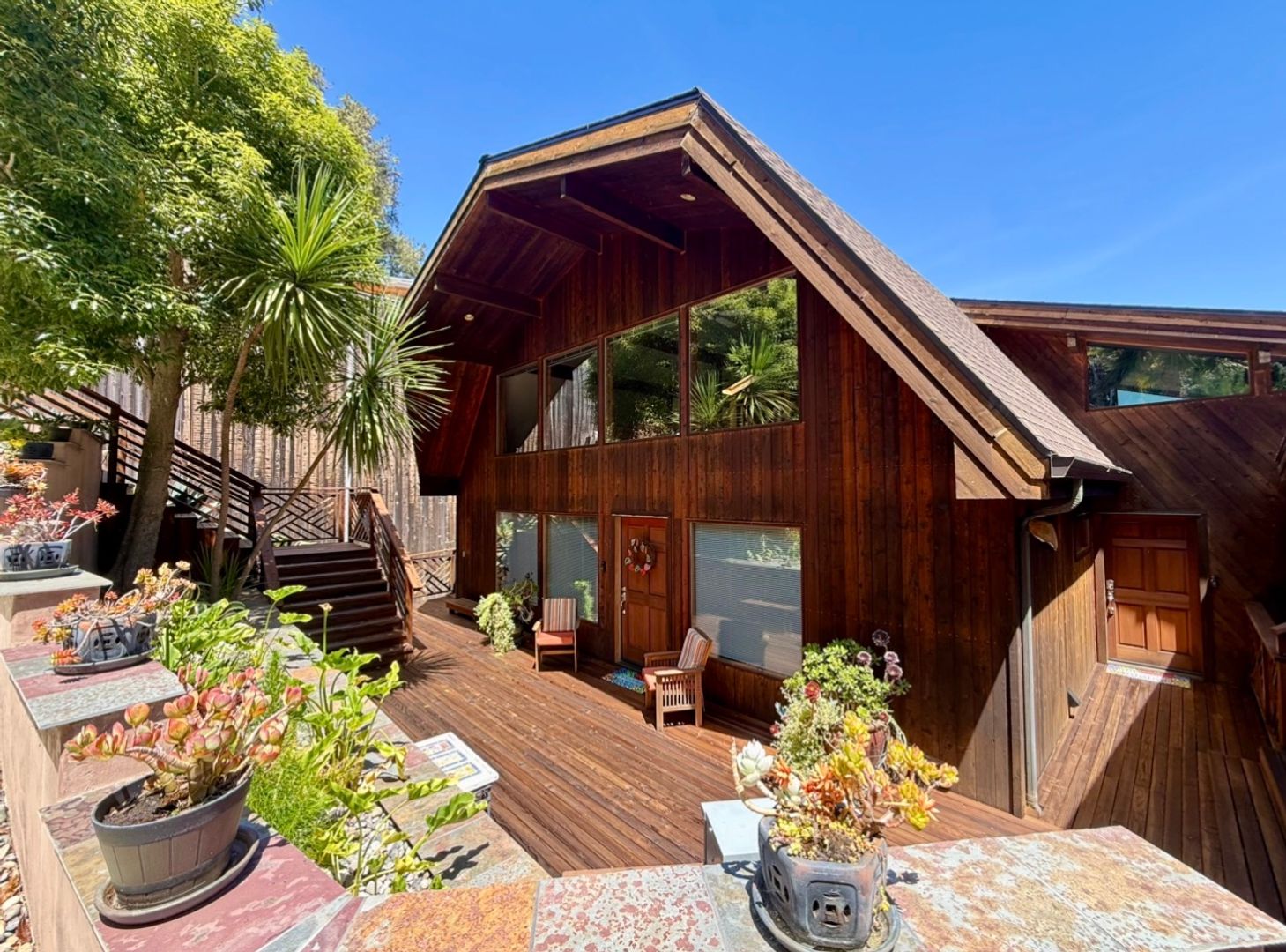 Monterey House: 35 Linda Vista Drive