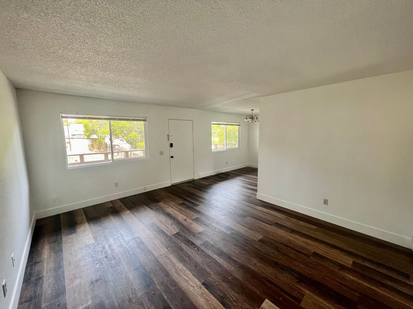 Monterey Apartment: 218 Van Buren Street